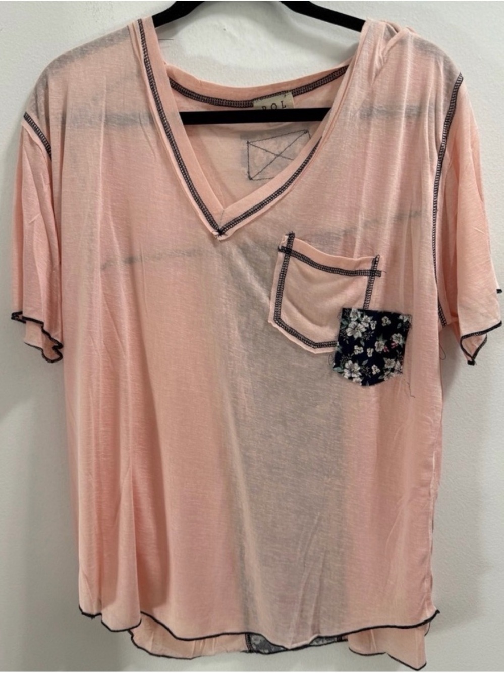 POL Light Pink V-Neck Short Sleeve Tee with Floral Pocket